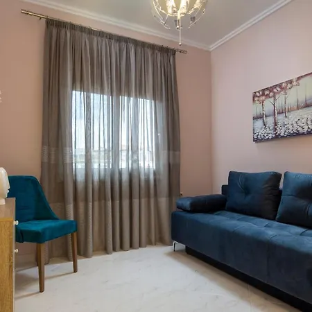 Apartamento Family House Nikos 3 *